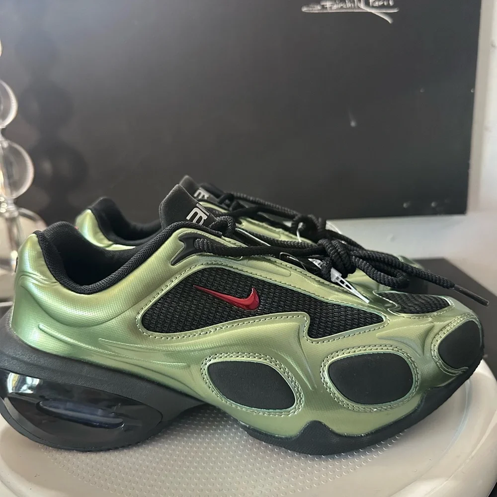 🆕Nike Air Max Muse Metallic Oil Green Sneakers
